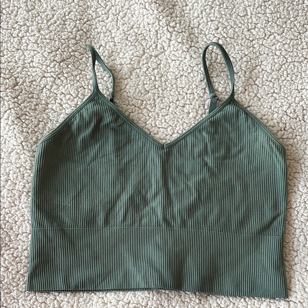 NWOT Zella Sage Green Ribbed Sports Bra/Crop Top, Size L